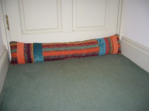 The draught excluder in place